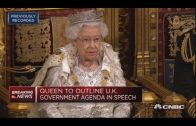 Queen-Governments-priority-is-to-secure-UK-exit-from-EU-on-Oct.-31-Street-Signs-Europe